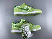 STRANGELOVE x NIKE SB DUNK LOW GREEN VELVET - 3