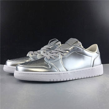 Nike Air Jordan 1 Retro Low Pinnacle Metallic Silver