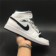 Nike Air Jordan 1 Mid  Kahwi Leonard  554724-121 - 3