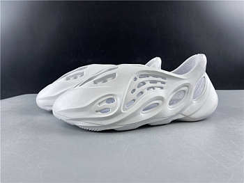  ADIDAS YEEZY FOAM RUNNER WHITE