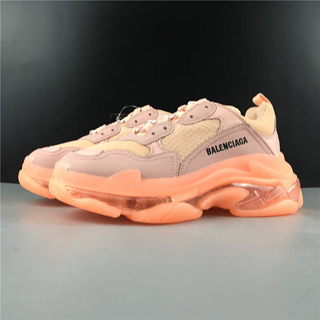 balenciaga peach triple s