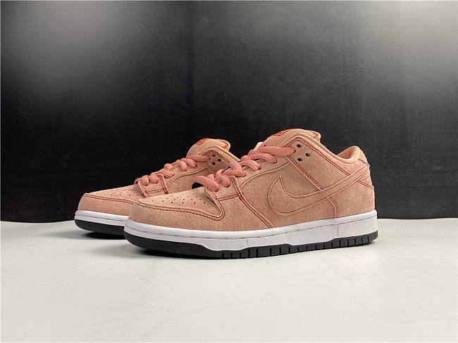 Nike SB Dunk Low Pink Pig  - 1