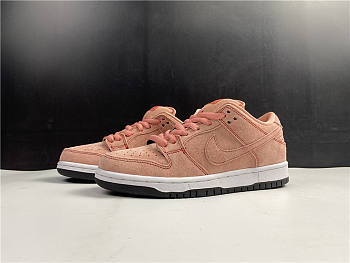 Nike SB Dunk Low Pink Pig 