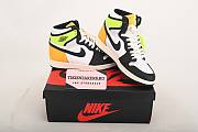 Air Jordan 1 Retro High OG Volt 555088-118 - 5