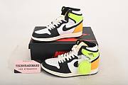 Air Jordan 1 Retro High OG Volt 555088-118 - 3