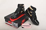 Air Jordan 1 Retro High Black Metallic Gold 555088-032 - 2