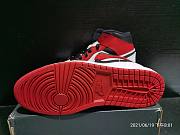 Air Jordan 1 Mid Chicago 554724-173 - 3