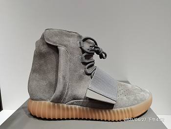 adidas Yeezy Boost 750 Light Grey Glow In the Dark 