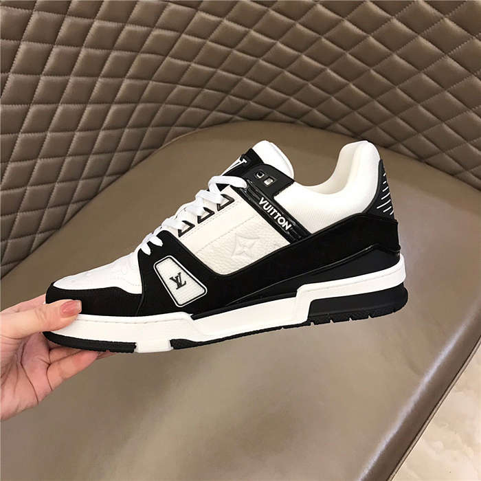 Louis Vuitton ra mắt các phối màu mới cho sneaker Trainer - Street Vibe