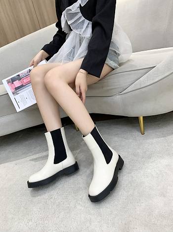 Givenchy Chelsea boots White Black