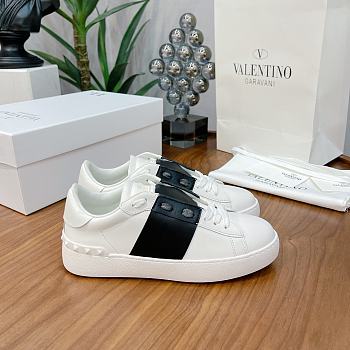 Valentino Garavani Open sneaker with contrast calfskin band black