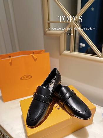 TOD'S LOAFERS LEATHER IN BLACK