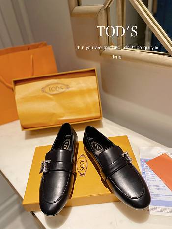 TOD'S LOAFERS LEATHER IN BLACK T LOGO