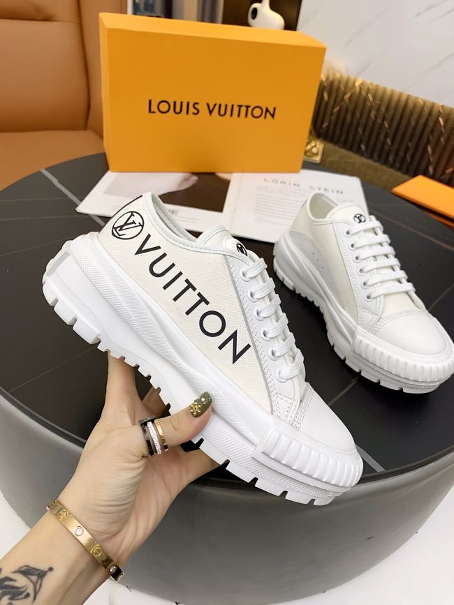 lv squad sneaker