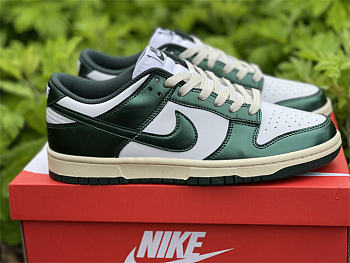 Nike Dunk Low Vintage Green (W) - DQ8580-100