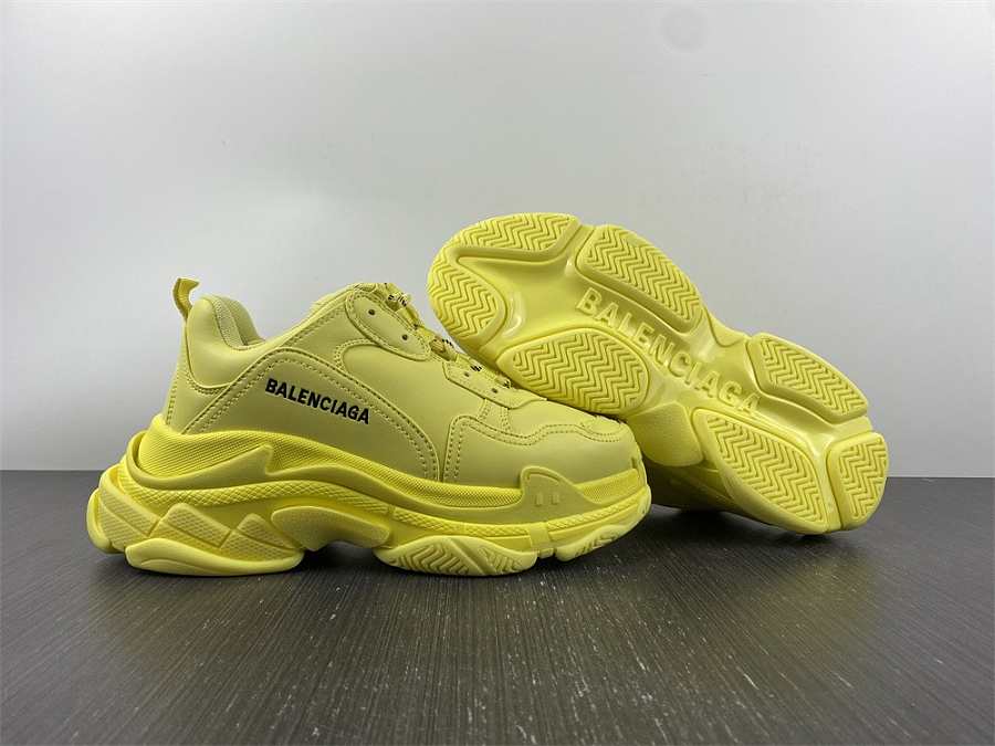 all yellow balenciaga triple s