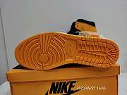 Air Jordan 1 Retro High OG Taxi 555088-711 - 3
