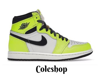 Air Jordan 1 Retro High OG Visionaire 555088-702
