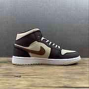 Air Jordan 1 Mid Cream Dark Chocolate DO6699-200 - 4