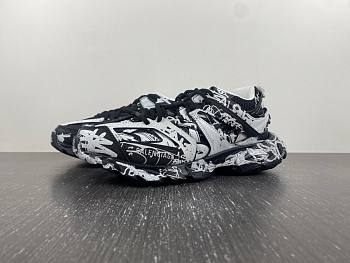 Balenciaga Track Graffiti Black White 542023W3RRA1090