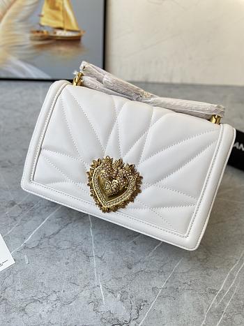 Medium Devotion Bag in Quilted Nappa Leather White