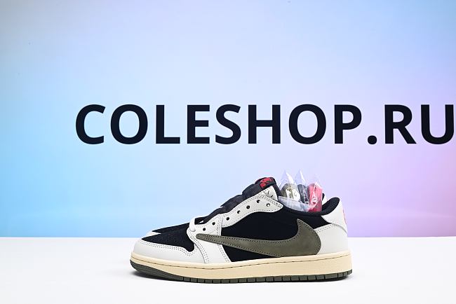 Air Jordan 1 Retro Low Travis Scott Olive - DZ4137-106 - 1