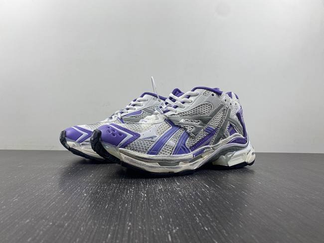 Balenciaga Runner White Purple 677403-W3RB3-5903 - 1