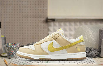 Nike Dunk Low Lemon Drop DJ6902-700