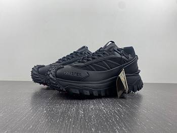 Moncler Trailgrip Gore-Tex Black