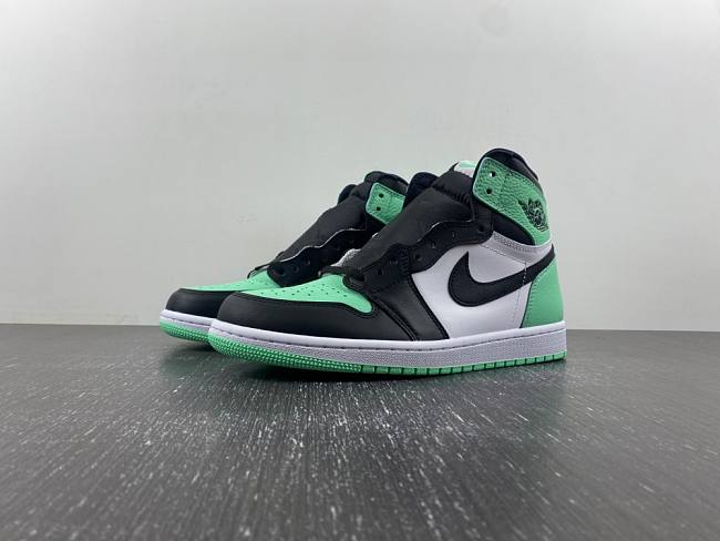 Air Jordan 1 High OG “Green Glow” DZ5485-130 - 1