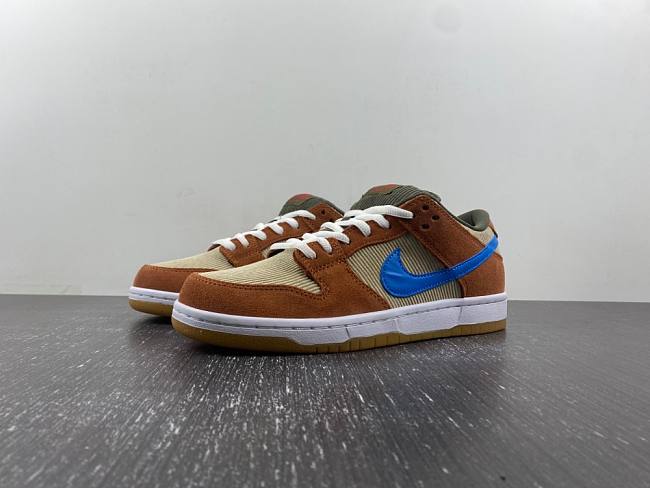 Nike SB Dunk Low Corduroy Dusty Peach BQ6817-201 - 1