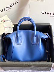 Givenchy Antigona Bag in Box Leather Blue - 6