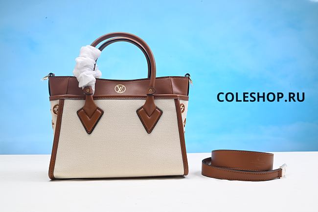 Louis Vuitton MM High End Leathers Size 30x24x14cm - 1