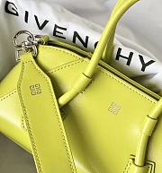 Givenchy Antigona Stretch Bag in Box Leather Chartreuse - 3