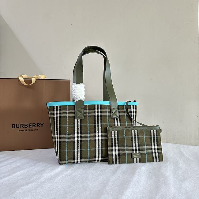 Burberry London Tote Bag 44.1624.5CM - 1