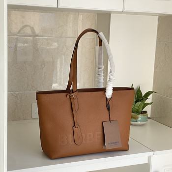 Burberry Tote Bag Coral 35.12.25cm