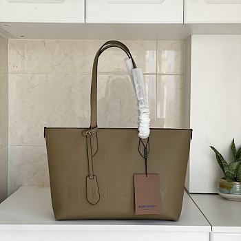 Burberry Tote Bag Olive 35.12.25cm