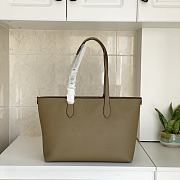 Burberry Tote Bag Olive 35.12.25cm - 2