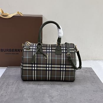 Burberry Tote Dark Green Bag 30.15.21CM