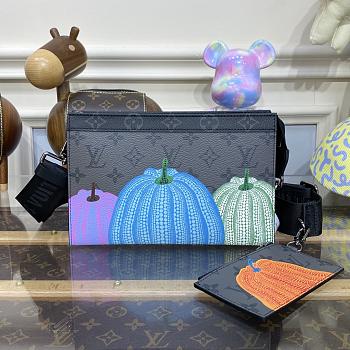 Louis Vuitton Gaston Wearable Wallet M81972 SIZE22x14.5x4.5CM