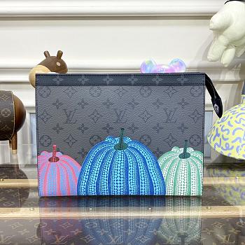 Louis Vuitton Pochette Voyage M81973 SIZE26X20CM