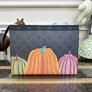 Louis Vuitton Pochette Voyage M81973 SIZE26X20CM - 5