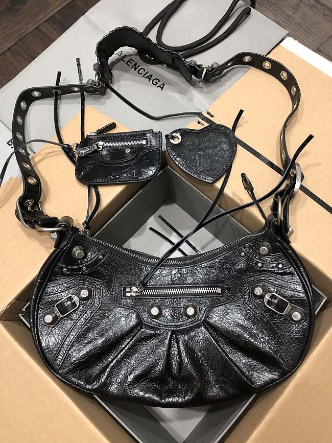 Balenciaga LE Cagole XS Shoulder Bag Black 33X16X8.4cm - 1
