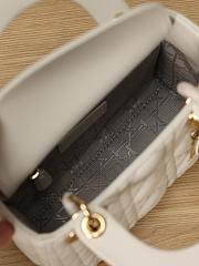 Dior Lady Bag White Milk Pearl Size17x15x7cm - 3