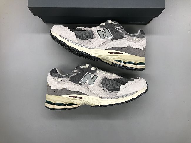 New Balance 2002R Refined Future Pack ：M2002RDA - 1