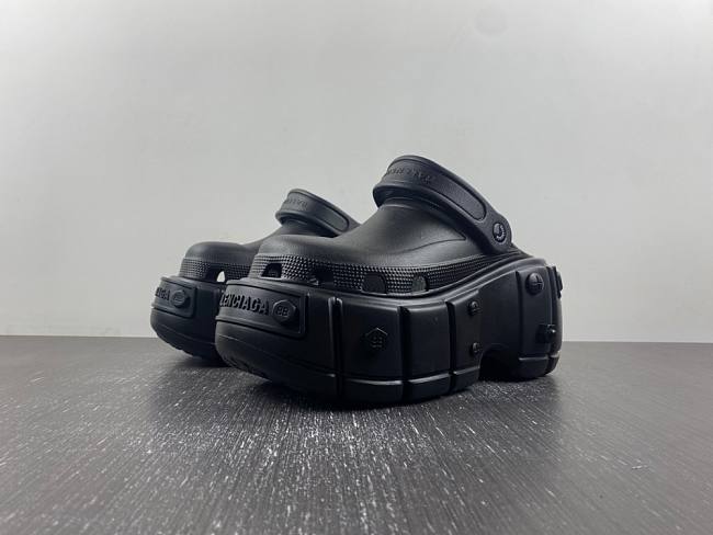 Balenciaga x Crocs Hardcrocs Sandal Black 687397‑W1S8N‑1010 - 1