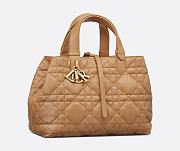 Medium Dior Toujours Bag Medium Tan Macrocannage Calfskin size 28 cm - 1