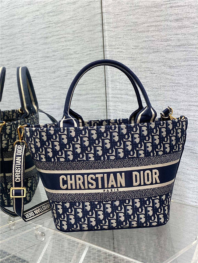 Dior Hat Basket Bag Blue Dior Oblique Embroidery size 27x20x8cm - 1