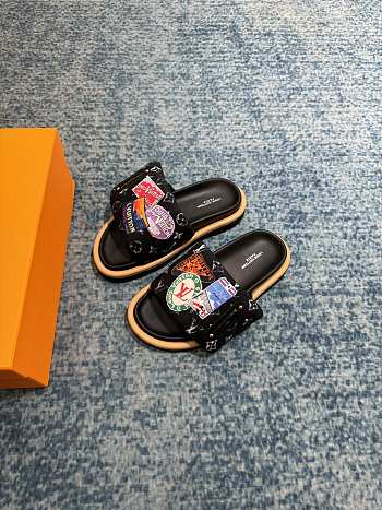 Louis Vuitton Pool Pillow Comfort Mule 01