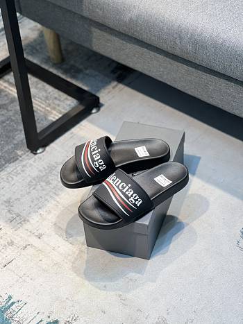Balenciaga Pool Slide Sandal in Black Rubber